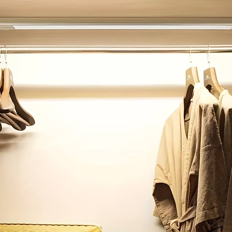 Smart Motion Sensor Night Light with Adjustable Tones
