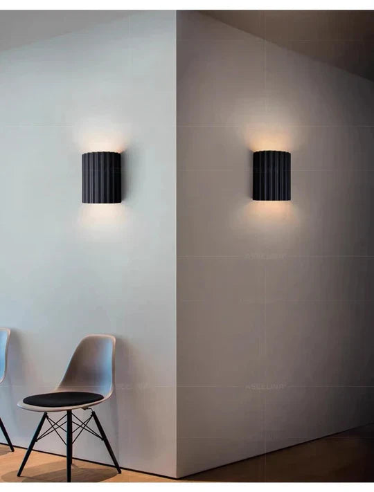 Elegant LED Wall Lamp for Cozy Atmosphere