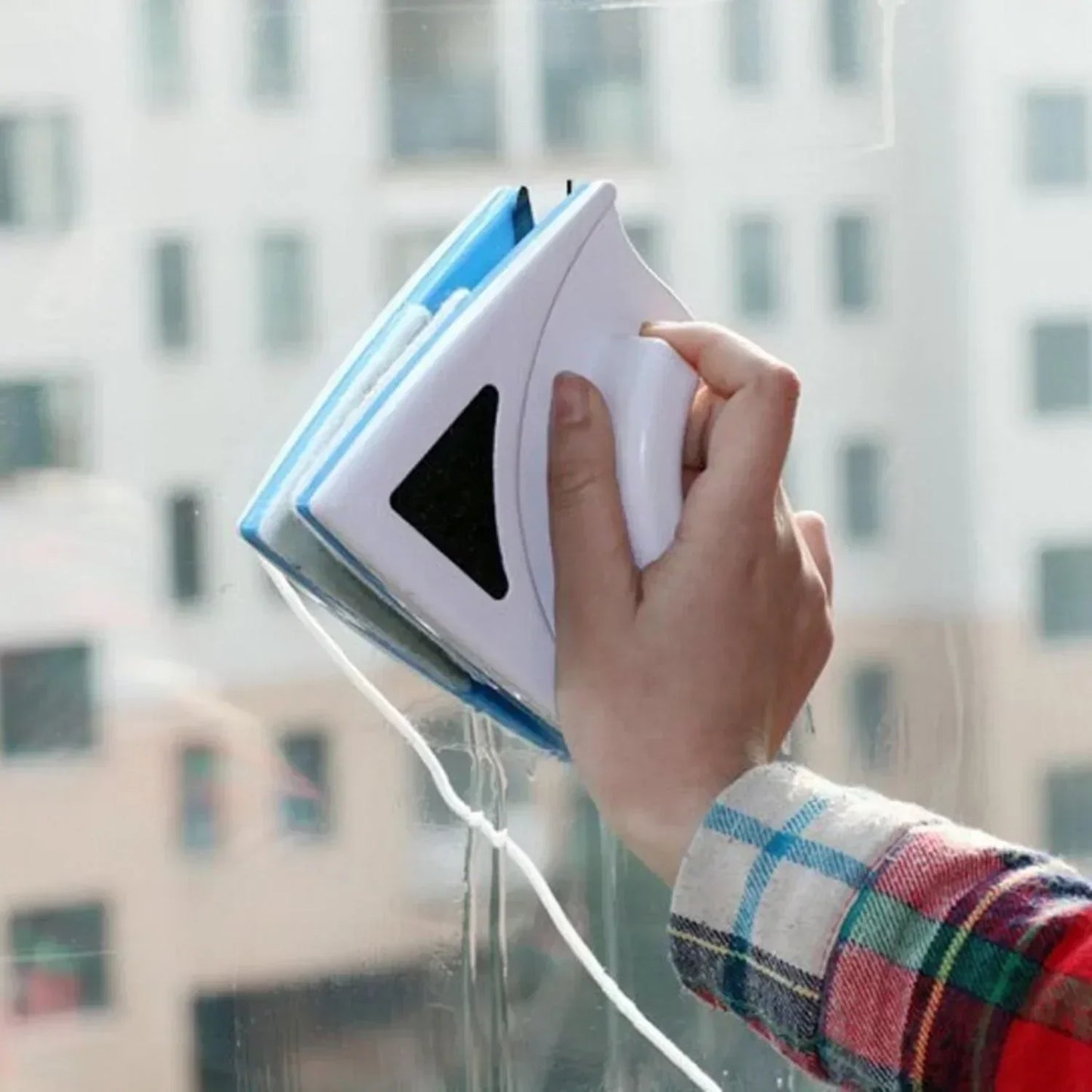 Double-Sided Magnetic Window Cleaner for Streak-Free Shine