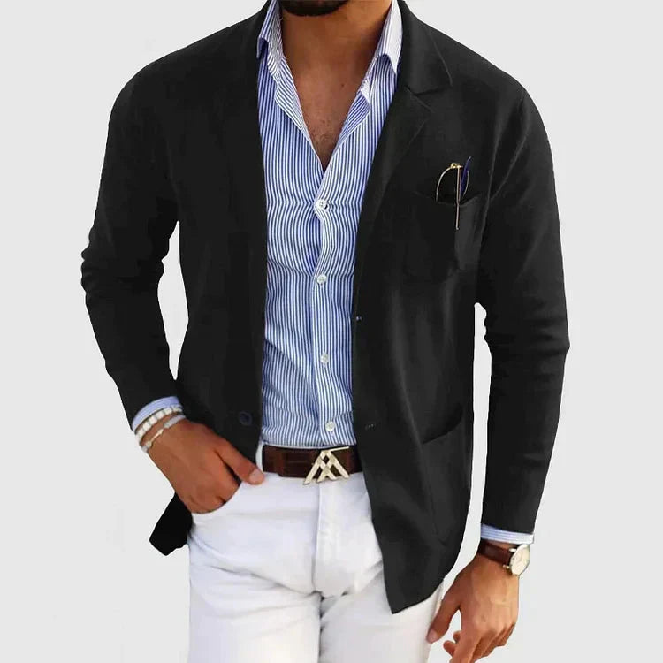 Elegant Tailored Jacket with Classic Lapel and Functional Pockets