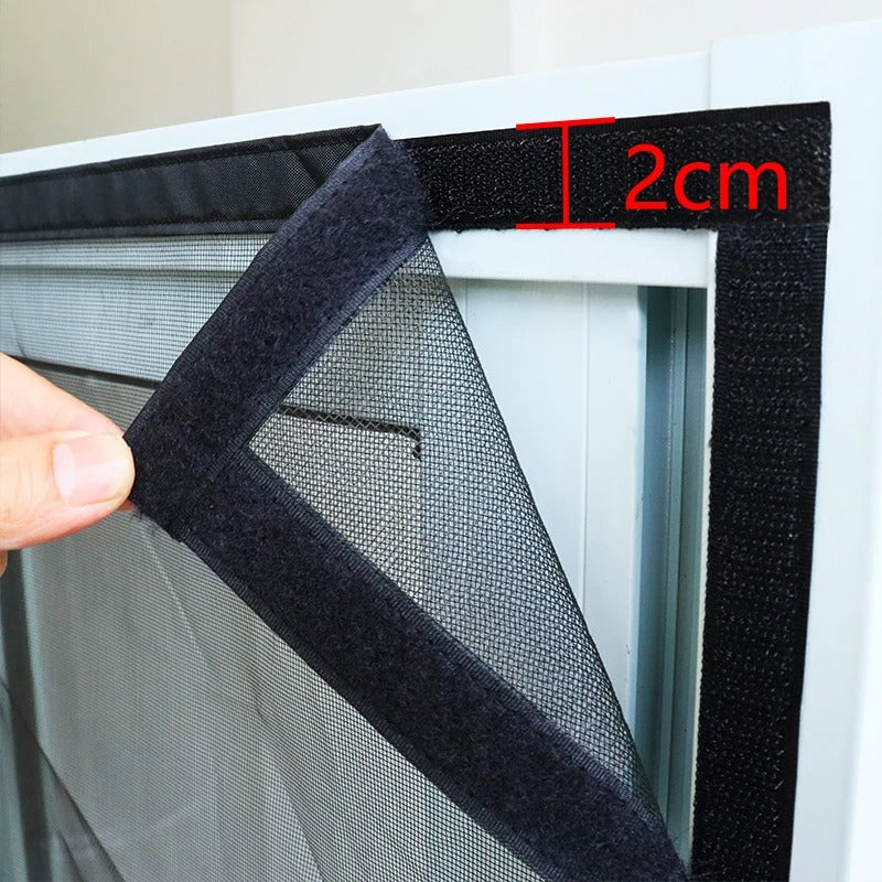 Magnetic Insect Net with Automatic Closure