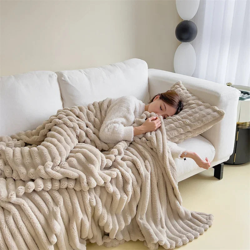 Ultra-Soft Checkered Fleece Blanket