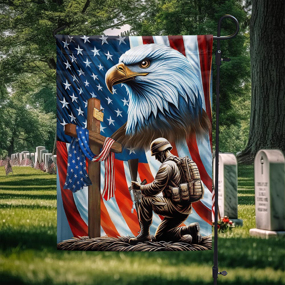 Patriotic Eagle Kneeling Soldier American Flag - Double-Sided Canvas, Memorial Day Decor
