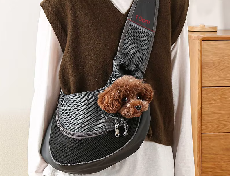 Comfortable Dog Carrier Bag with Padded Shoulder Strap and Safety Belt