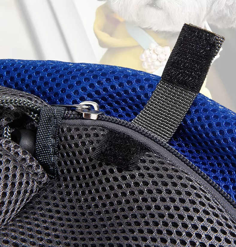 Comfortable Dog Carrier Bag with Padded Shoulder Strap and Safety Belt