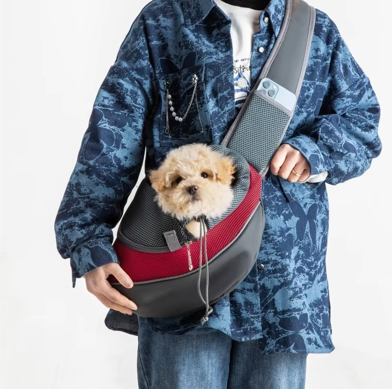 Comfortable Dog Carrier Bag with Padded Shoulder Strap and Safety Belt