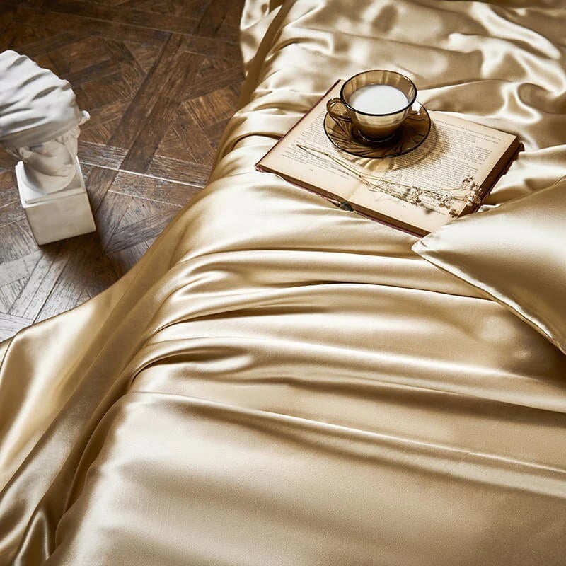 Pure Mulberry Silk Bedding Set - 25 Momme Luxury 4 Piece
