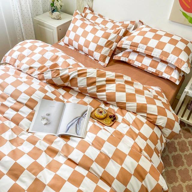 Checked Polyester Bedding Set