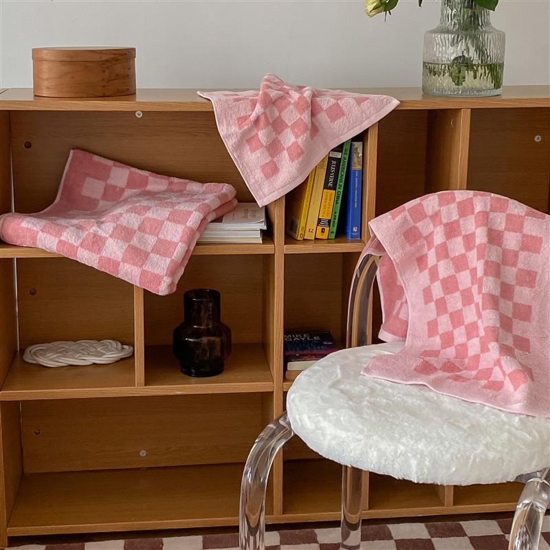 Checkerboard Plus Cotton Bath and Hand Towels
