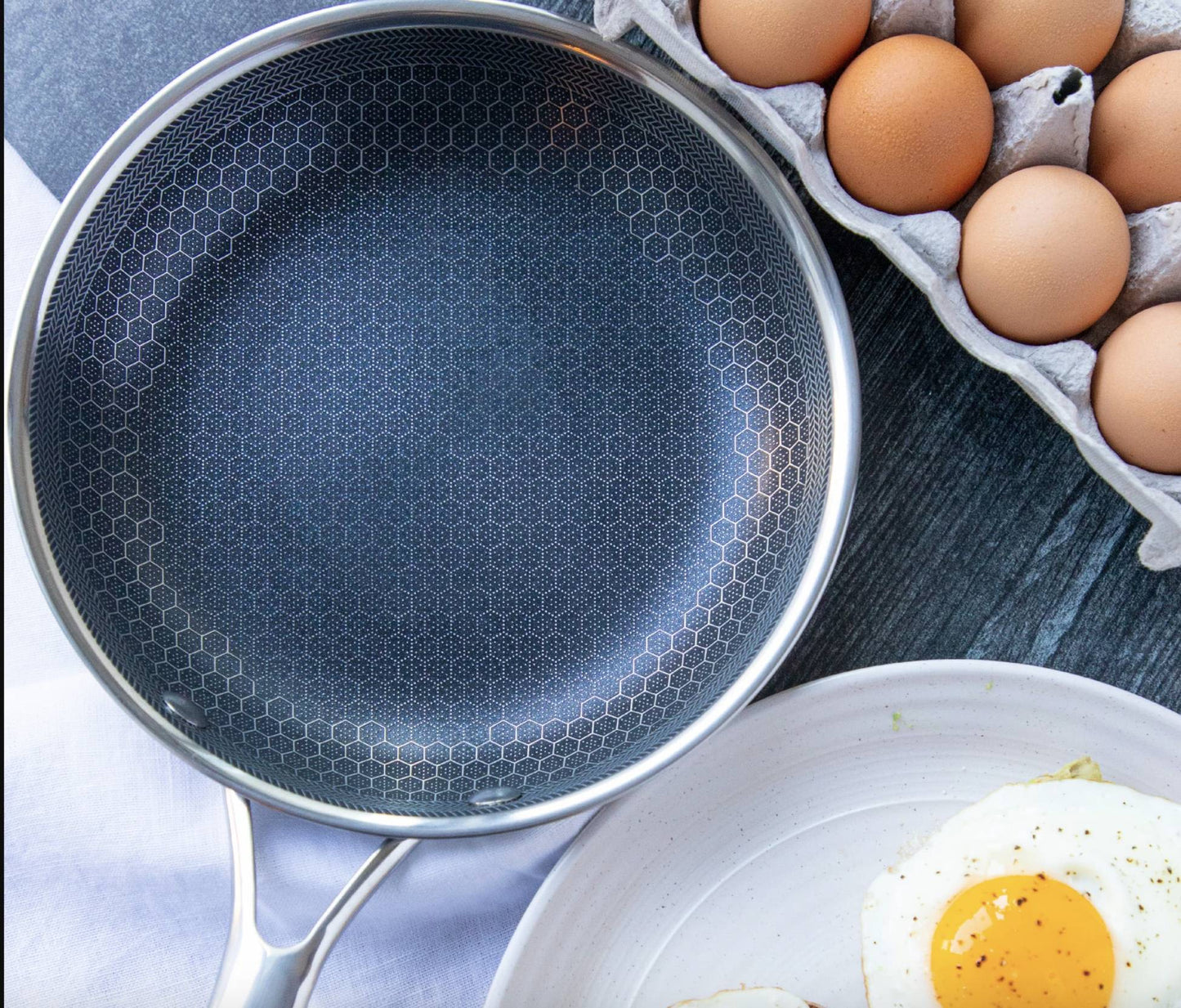 Stainless Steel Non-Stick Frying Pan with Scratch-Resistant Technology