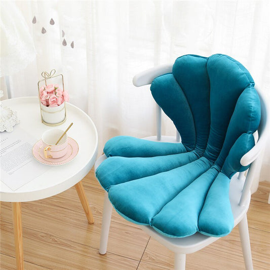 Shell Design Velvet Cushion - Luxurious Cozy Seat Pillow for Dining and Living Spaces