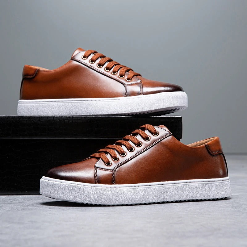 Men's Classic Low-Top Sneakers with Cushioned Sole