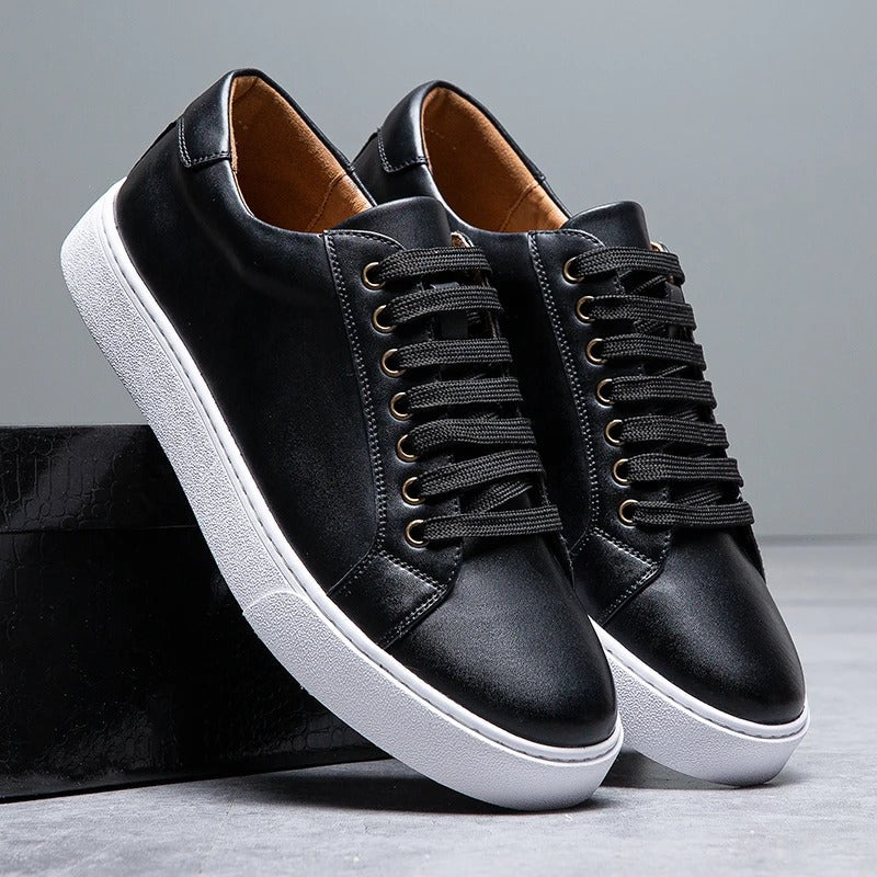 Men's Classic Low-Top Sneakers with Cushioned Sole