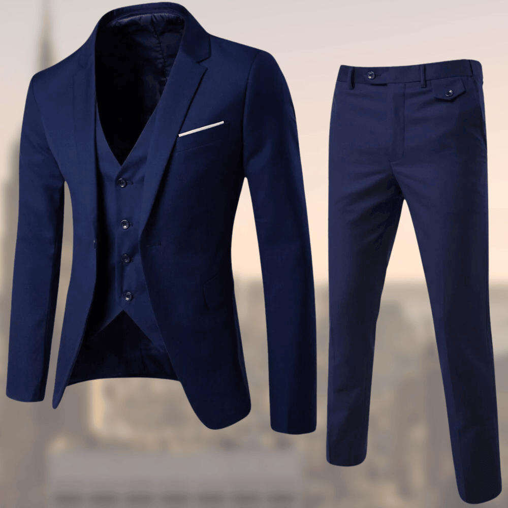 Modern Men's Suit with Sharp Fit and Timeless Elegance