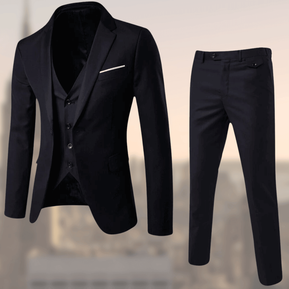 Modern Men's Suit with Sharp Fit and Timeless Elegance