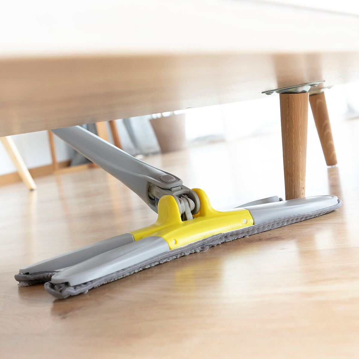 Self-Cleaning Microfiber Mop with Ergonomic Handle