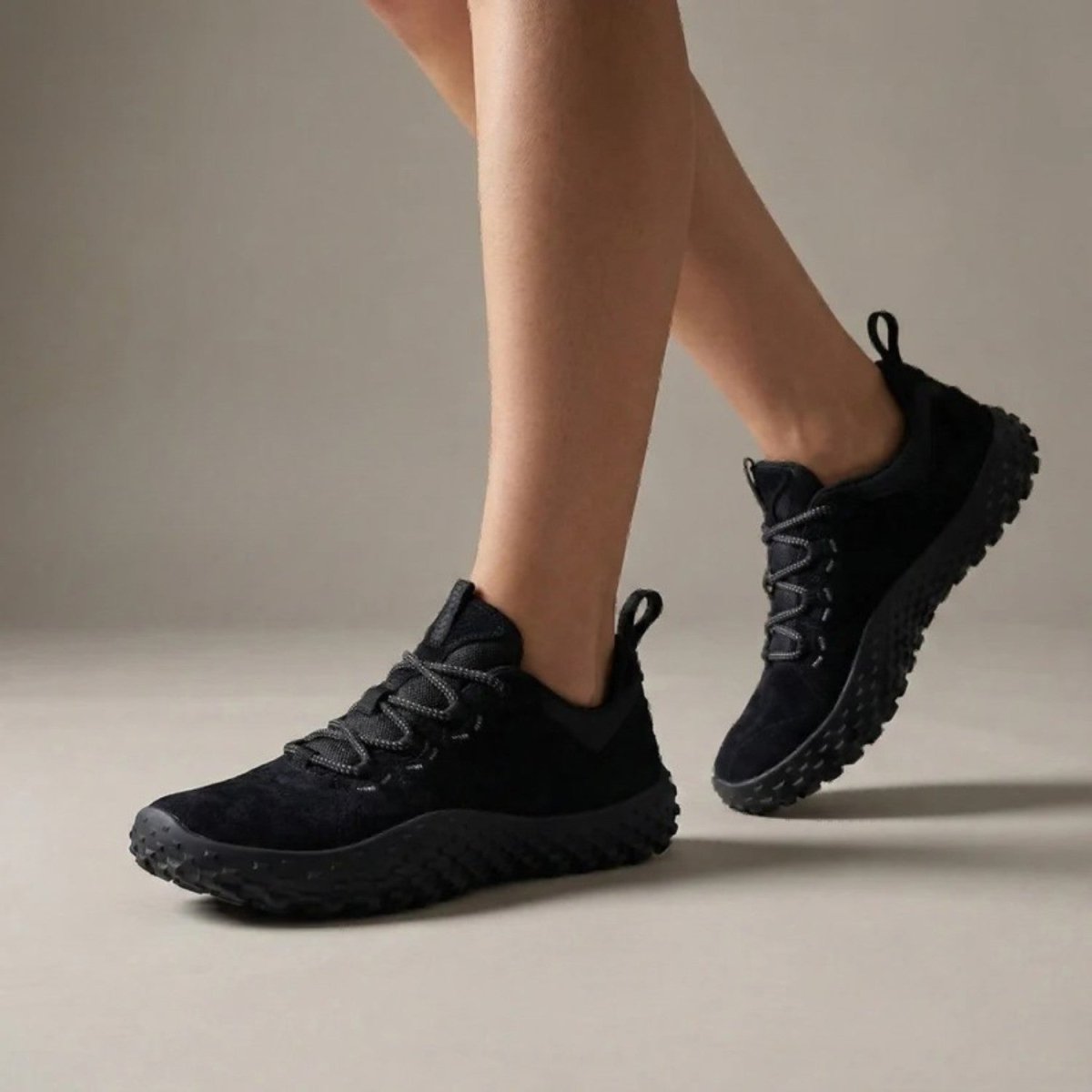 Orthopedic Walking Shoes for All-Day Comfort and Stability