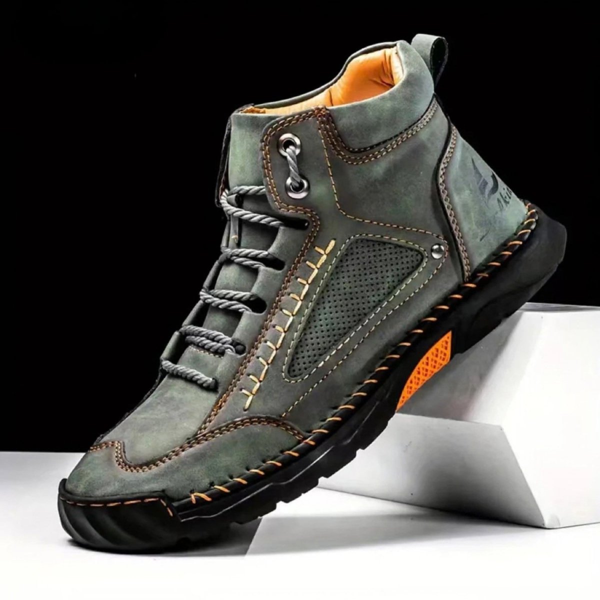 Men's Comfortable Chukka Boots with Durable Rubber Sole