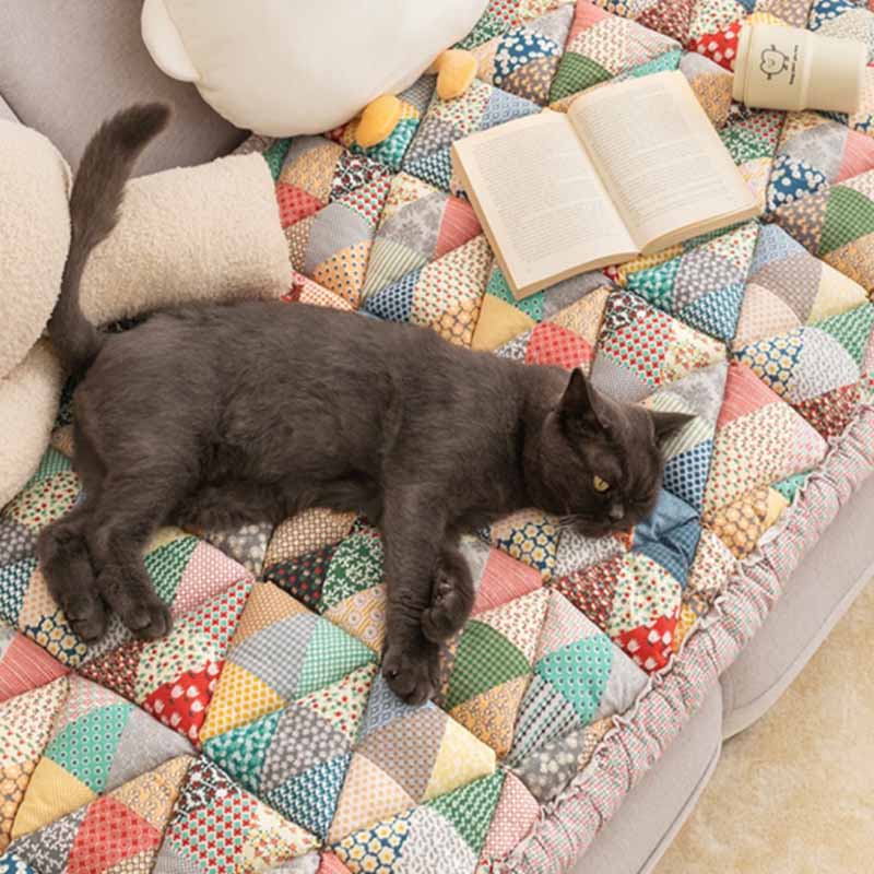 Premium Polypropylene-Cotton Sofa Cover with Anti-Slip Base