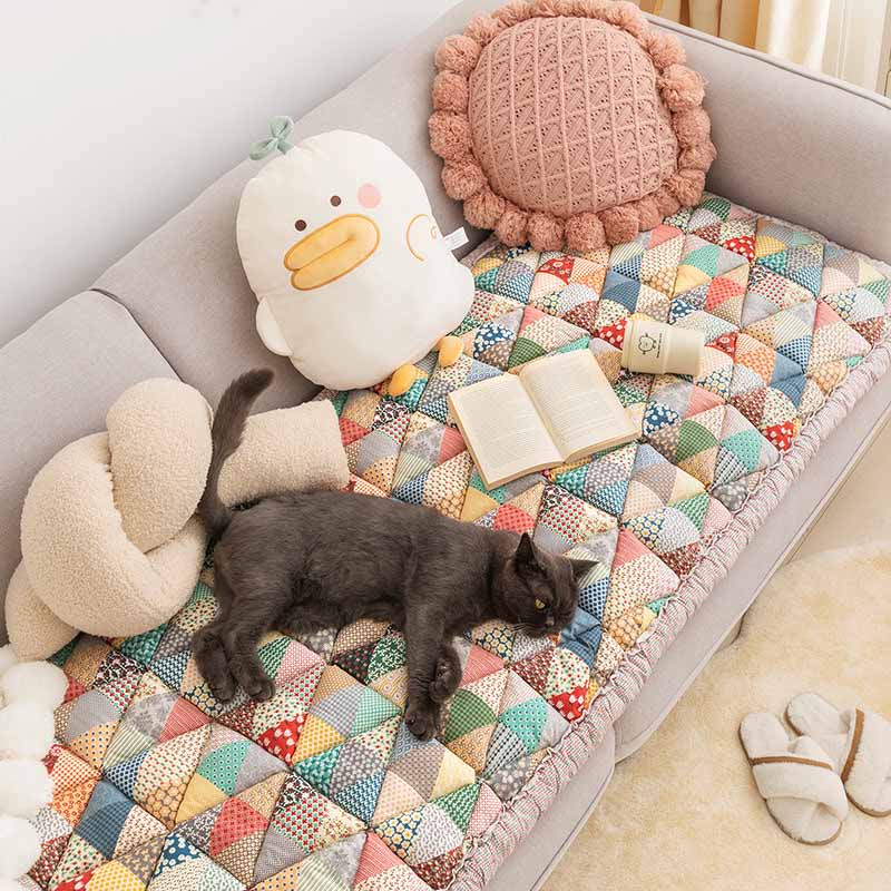 Premium Polypropylene-Cotton Sofa Cover with Anti-Slip Base