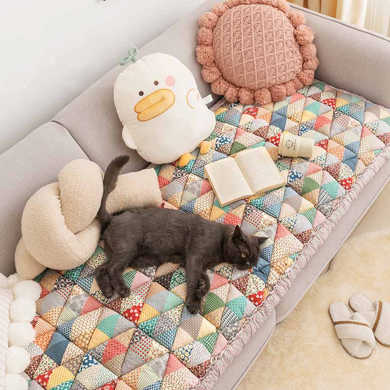 Premium Polypropylene-Cotton Sofa Cover with Anti-Slip Base
