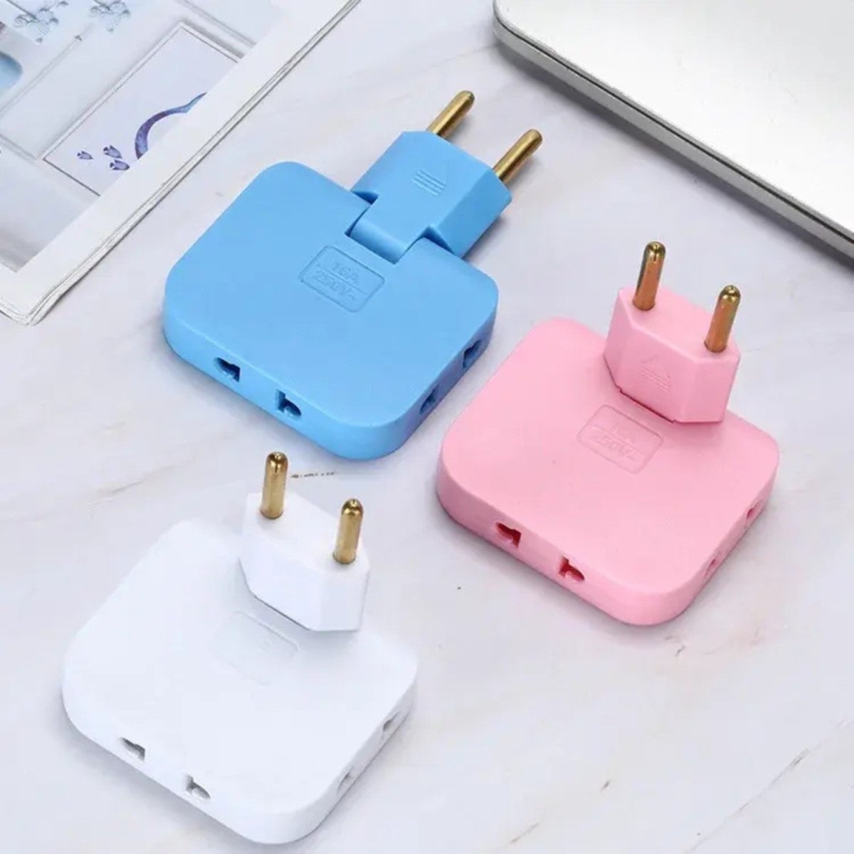 Slim Compact Universal Power Strip with 180° Rotating Head and 3 Outlets