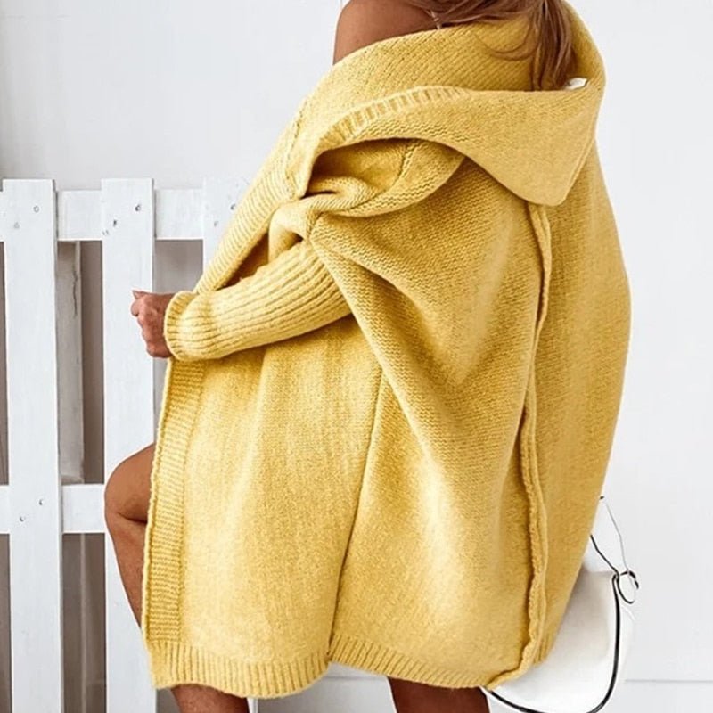 Elegant Women's Cardigan in Soft, Breathable Fabric