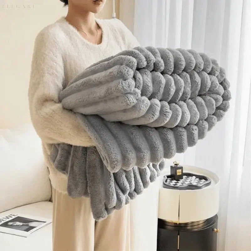 Cozy Fleece Blanket for Ultimate Warmth and Comfort