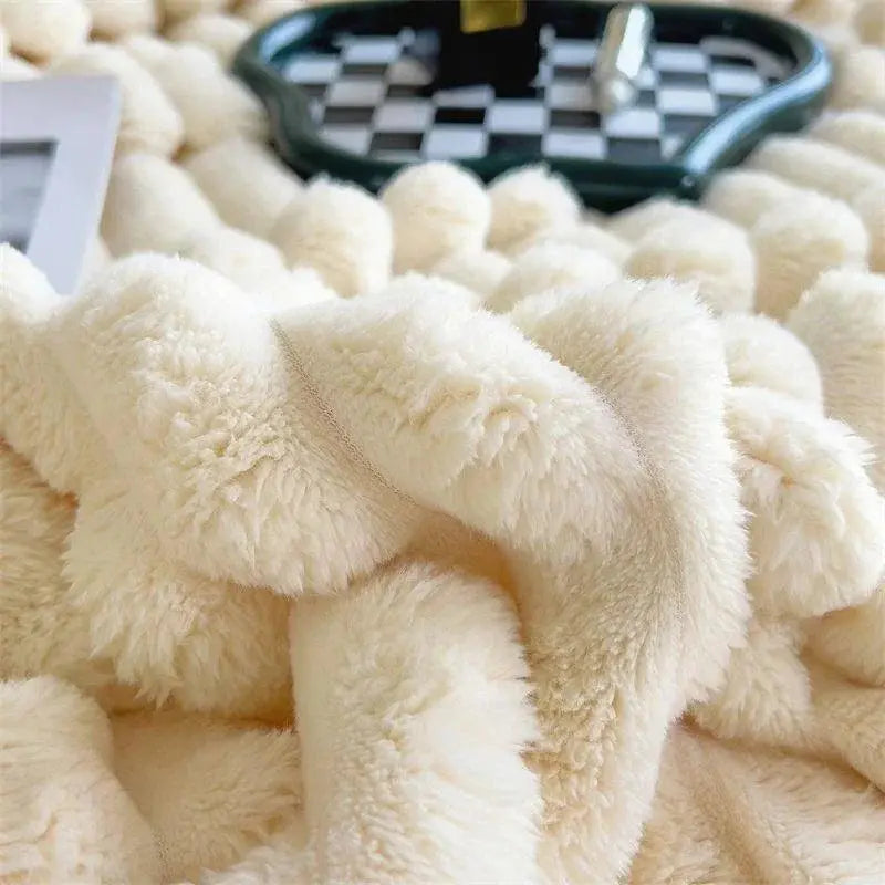 Cozy Fleece Blanket for Ultimate Warmth and Comfort