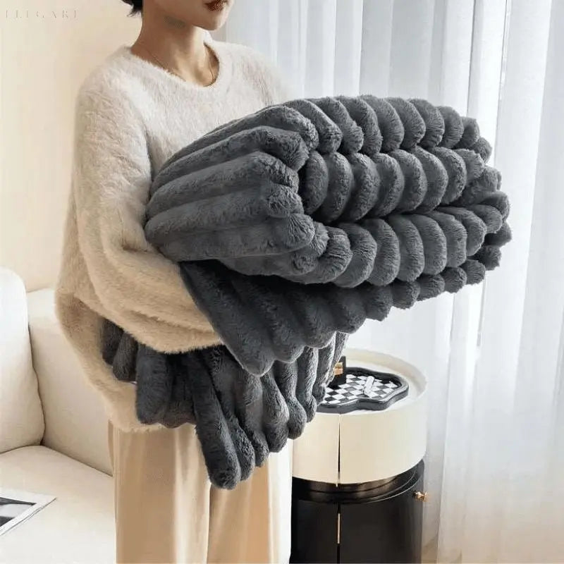 Cozy Fleece Blanket for Ultimate Warmth and Comfort