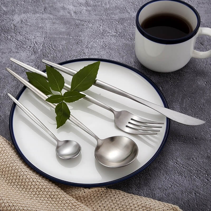 Contemporary Silver Stainless Steel Cutlery Set