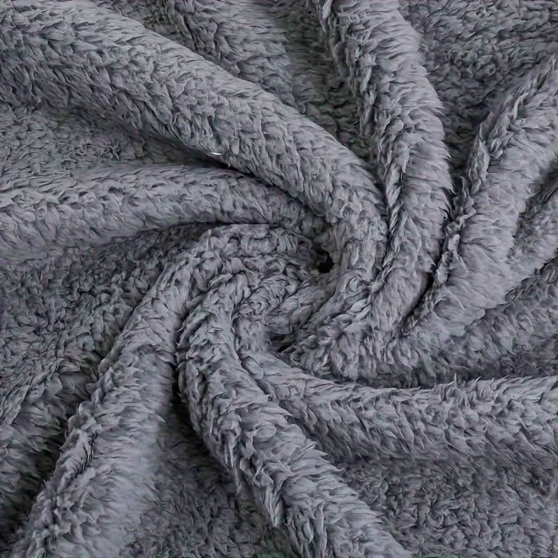 Premium Soft Fleece Pet Blanket for Ultimate Comfort