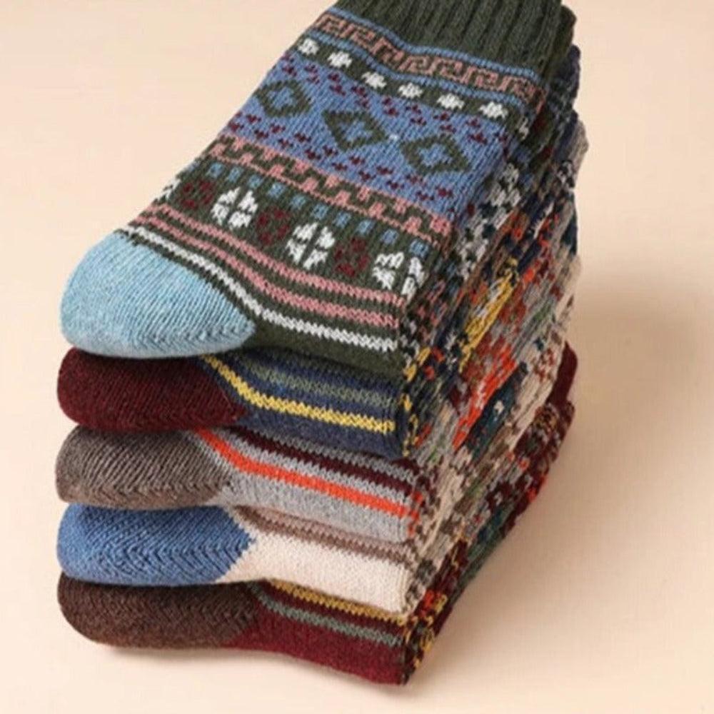 Unisex Dry Warm Winter Socks in Colorful Patterns
