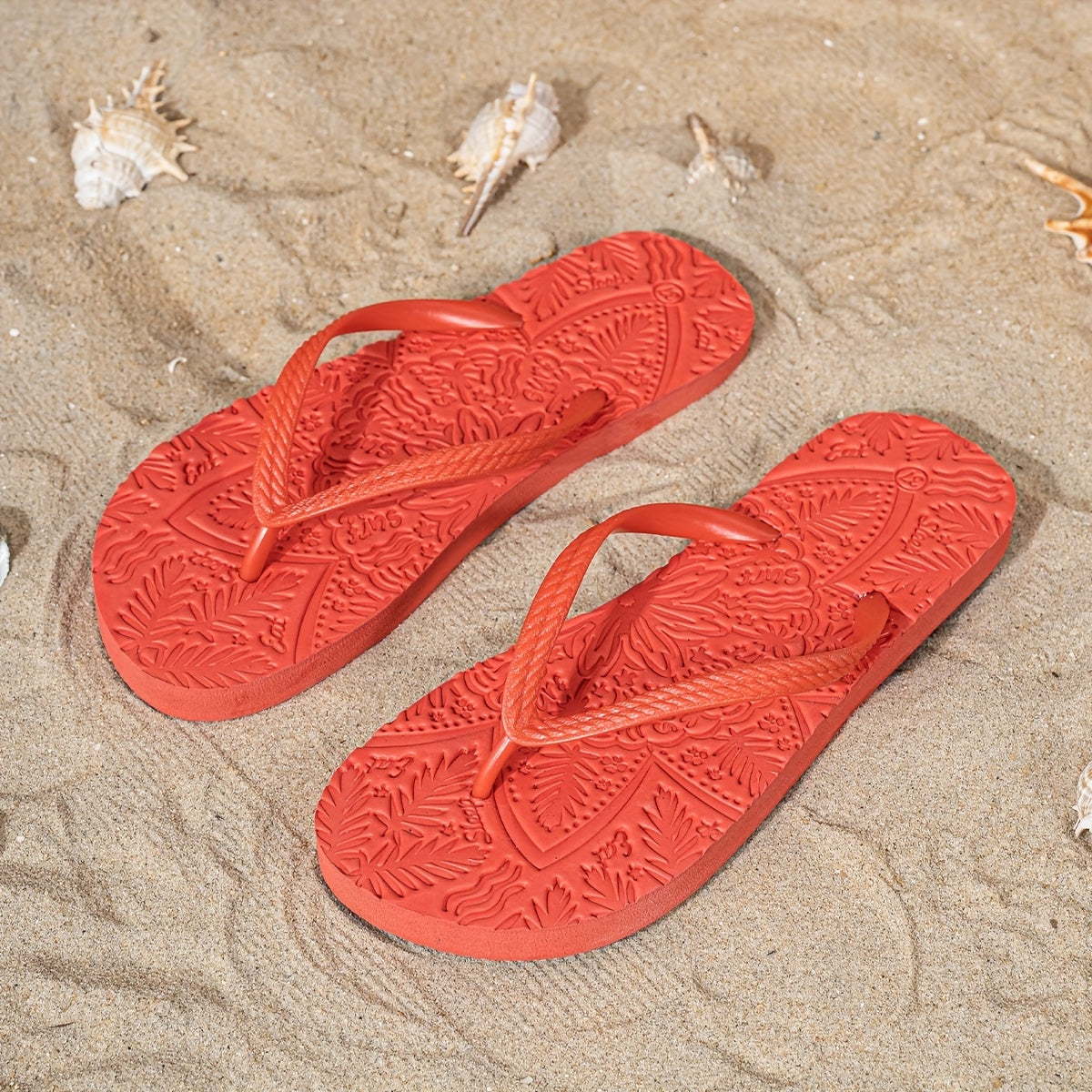 Lightweight Slip-On Women's Slippers with Embossed Leaf Pattern