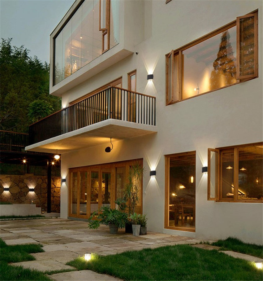 Modern Waterproof LED Wall Light for Indoor and Outdoor Use