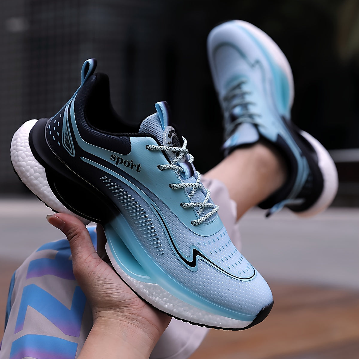 Lightweight Breathable Low Top Sneakers for Women