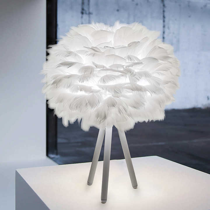 Dimmable Feather Table Lamp with Elegant Design