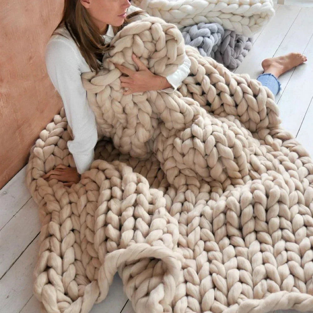 Chunky XL 1000 Gram Wool Yarn for Soft Blankets
