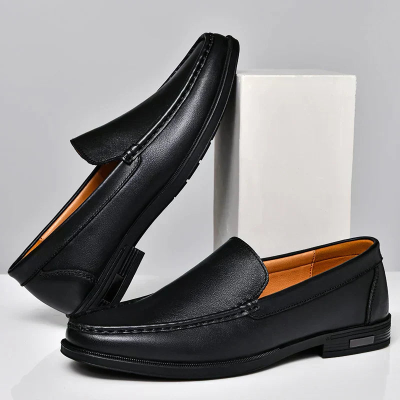 Timeless Comfort Loafers for Men - Elegant and Versatile Design