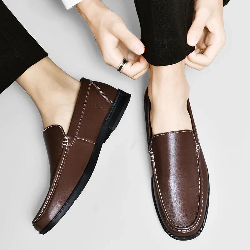 Timeless Comfort Loafers for Men - Elegant and Versatile Design