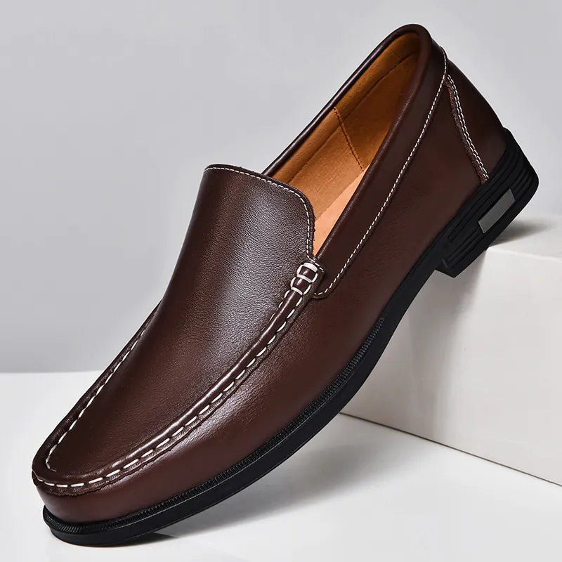 Timeless Comfort Loafers for Men - Elegant and Versatile Design
