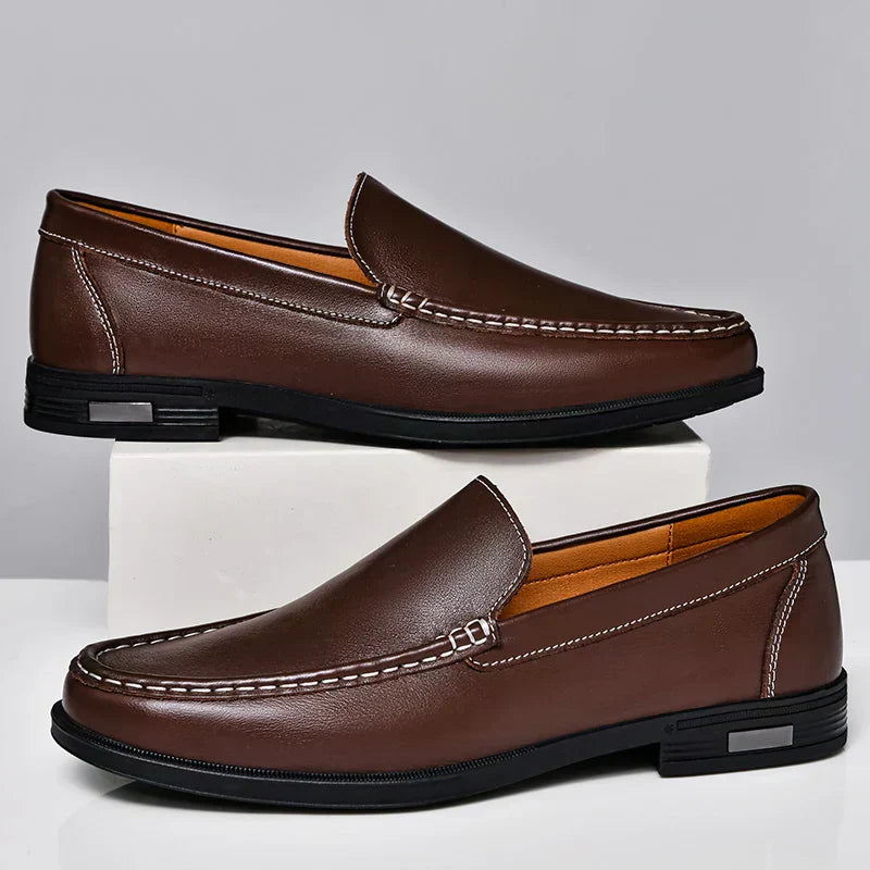 Timeless Comfort Loafers for Men - Elegant and Versatile Design