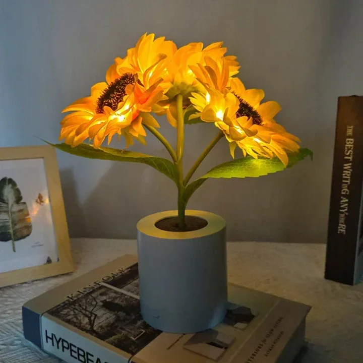 Rechargeable Sunflower Night Light with Warm White Glow