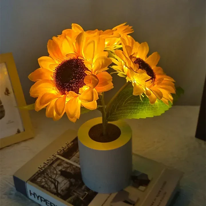 Rechargeable Sunflower Night Light with Warm White Glow