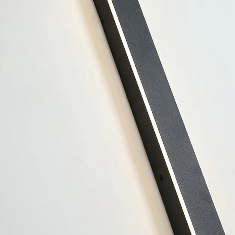 Minimalist Black LED Outdoor Wall Light with Dimmable Warm White Option