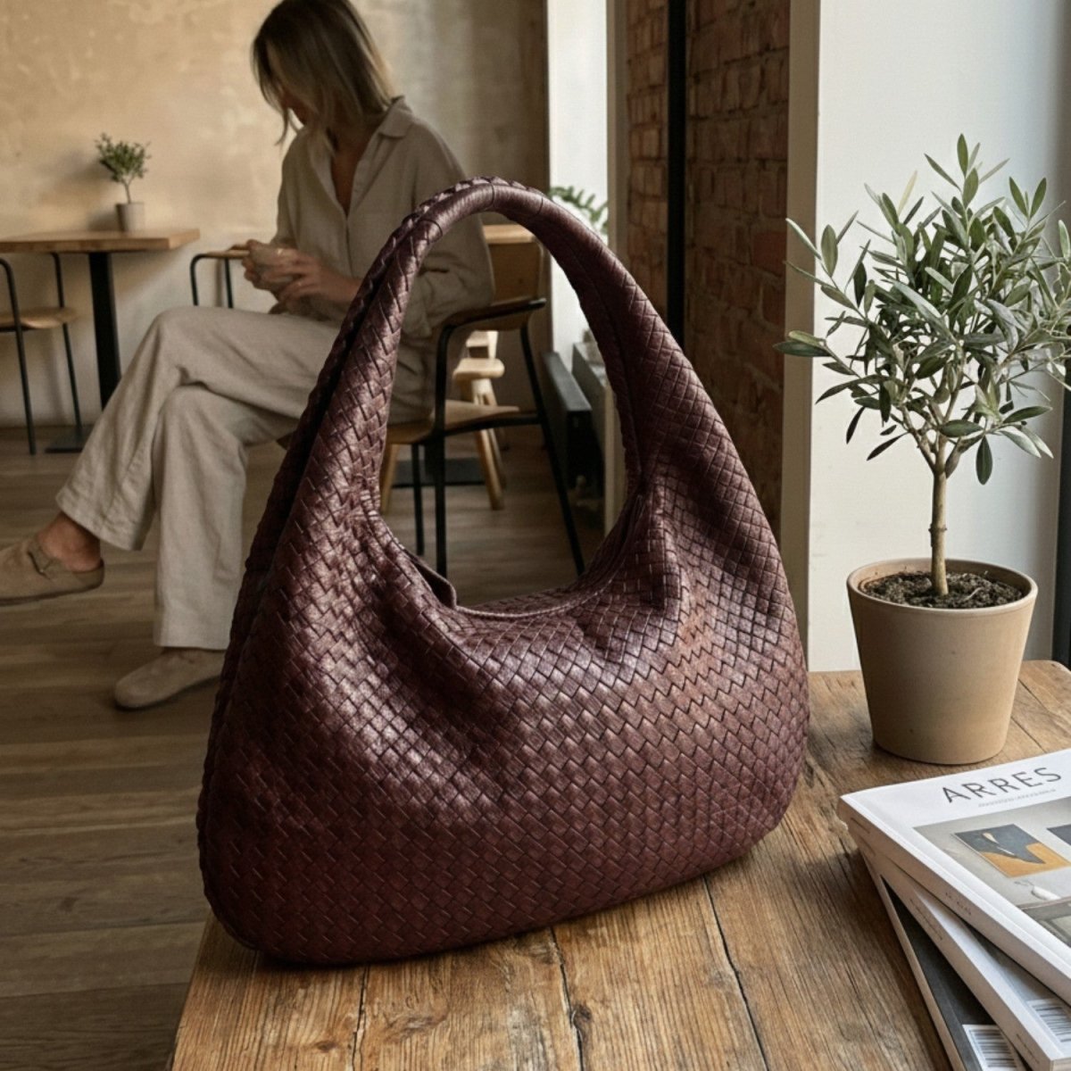 Chic Vegan Leather Tote Bag for Everyday Use