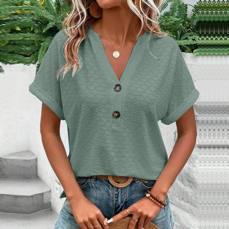 Elegant Women's Blouse for Comfort and Style