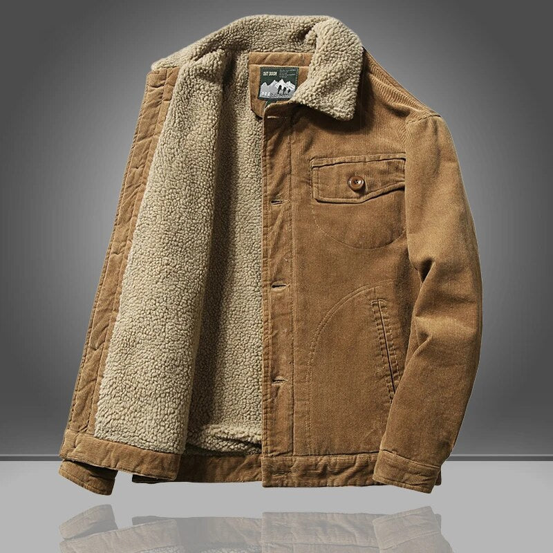 Insulated Winter Jacket with Modern Style and Practical Pockets