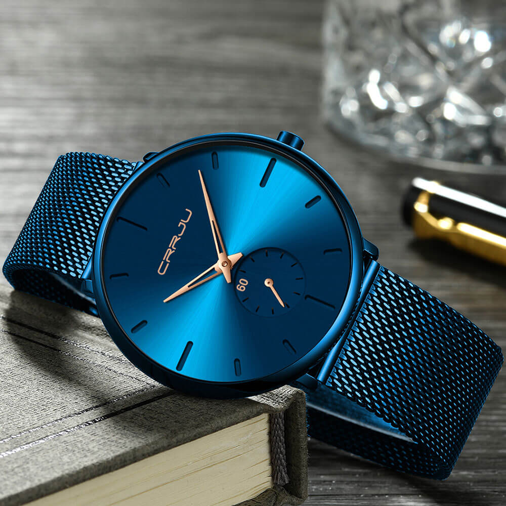 Luxurious Men's Quartz Wristwatch for Style and Precision