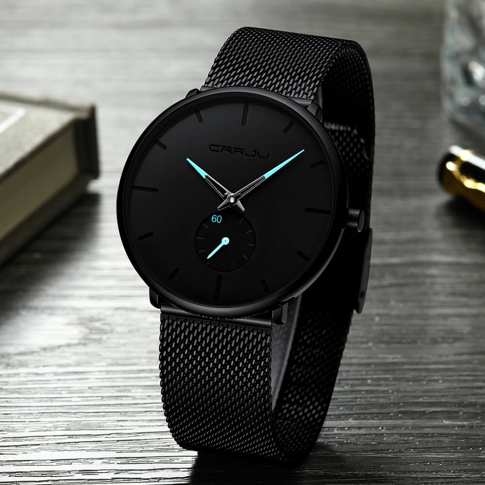 Luxurious Men's Quartz Wristwatch for Style and Precision